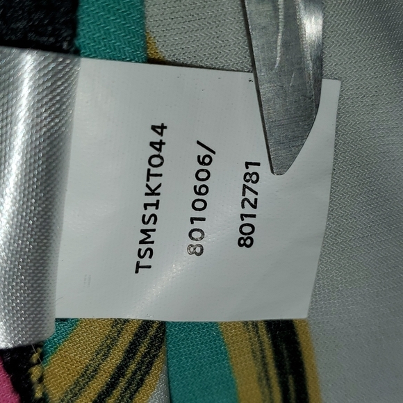 TAHARI Blouse - Picture 8 of 8